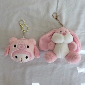 Plush keychains AirPods holder